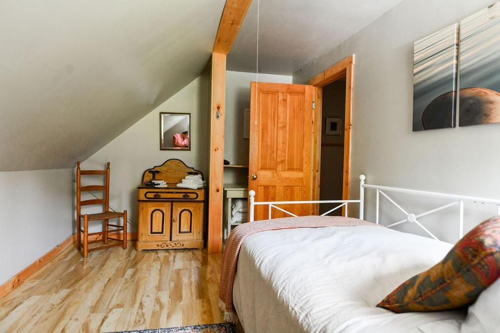 Craftsbury Farmhouse Extérieur photo