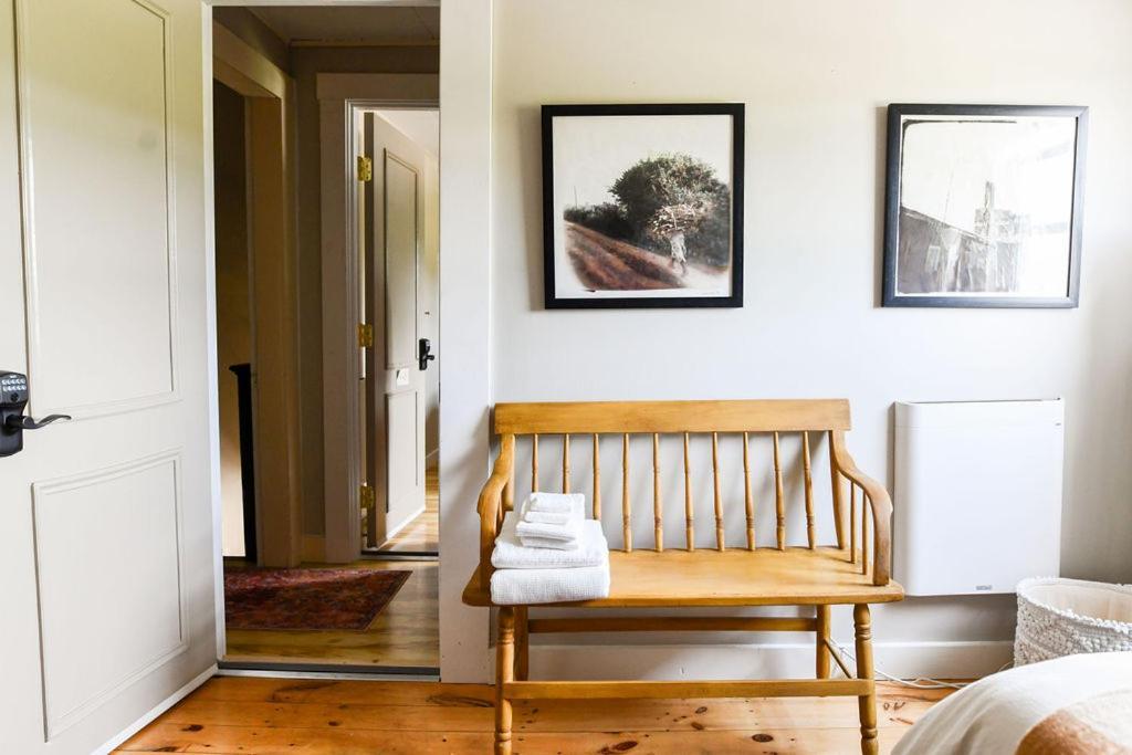 Craftsbury Farmhouse Extérieur photo